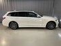 BMW 3-Serie Touring 318i High Executive M Sport 18"/Panoramadak/Laser LED/Harman Kardon/Dodehoek/Adaptieve cruise/Keyless/Stoelverwarming
