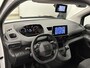 Peugeot Partner L1 100 pk | Navigatie | Achteruitrijcamera | Parkeersensoren Achter | Zijschuifdeur Rechts | Start/Stop Systeem | Bluetooth | Airco | Cruise Control | Buitenspiegels Elektrisch Verstel -en Verwarmbaar |