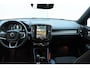 Volvo XC40 B4 211PK Automaat Plus Dark / Lighting Pack / Pixel led / 20'' Velgen / Donker getint glas