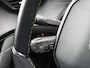 Peugeot e-208 GT Pack 50 kWh 3-fase | Glazendak | ACCU 92% | Halfleer | Stoelverwarming | Navigatie | 17"LMV  | Keyless