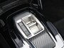 Peugeot e-208 GT Pack 50 kWh 3-fase | Glazendak | ACCU 92% | Halfleer | Stoelverwarming | Navigatie | 17"LMV  | Keyless