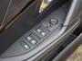 Peugeot e-208 GT Pack 50 kWh 3-fase | Glazendak | ACCU 92% | Halfleer | Stoelverwarming | Navigatie | 17"LMV  | Keyless