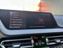 BMW 1-Serie 118d Business M-Sport | incl. 12 maanden garantie | Virtual cockpit | Zwarte hemel | Cruise control | Stoelverwarming | 17 " lichtmetalen velgen | Parkeersensoren voor + achter | Ambiance verlichting | DAB+ radio | Navigatie full map | LED verlichting |
