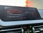 BMW 1-Serie 118d Business M-Sport | incl. 12 maanden garantie | Virtual cockpit | Zwarte hemel | Cruise control | Stoelverwarming | 17 " lichtmetalen velgen | Parkeersensoren voor + achter | Ambiance verlichting | DAB+ radio | Navigatie full map | LED verlichting |