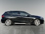 BMW 1-Serie 118d Business M-Sport | incl. 12 maanden garantie | Virtual cockpit | Zwarte hemel | Cruise control | Stoelverwarming | 17 " lichtmetalen velgen | Parkeersensoren voor + achter | Ambiance verlichting | DAB+ radio | Navigatie full map | LED verlichting |
