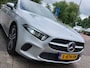 Mercedes-Benz A-klasse 250e Plug-In Hybrid Luxury Line | Origineel NL | Navi | Apple Carplay+Android Auto | Clima | Cruise | Stoelverwarming | Pdc V+A+Assist+Camera | Privacy Glass | 17''lm