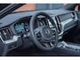 Volvo XC60 2.0 B4 PLUS DARK MILD HYBRID