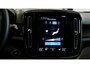 Volvo XC40 1.5 T5 Plug-in Hybrid 193kW/262pk DCT7 Ultimate Bright PANORAMADAK + HARMAN/KARDON + ADAPT.CRUISE + PILOT ASSIST + NAVI SENSUS + LANE ASSIST + EL.STOELEN + STOELVERWARMING + STUURVERWARMING + CAMERA + KEYLESS + PARKSENSOREN V&A + 19” LM-VELGEN!