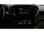 Volvo XC40 1.5 T5 Plug-in Hybrid 193kW/262pk DCT7 Ultimate Bright PANORAMADAK + HARMAN/KARDON + ADAPT.CRUISE + PILOT ASSIST + NAVI SENSUS + LANE ASSIST + EL.STOELEN + STOELVERWARMING + STUURVERWARMING + CAMERA + KEYLESS + PARKSENSOREN V&A + 19” LM-VELGEN!