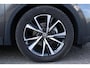 Toyota C-HR 1.8 Hybrid 140PK TEAM D FACE-LIFT, GROOT SCHERM, CAMERA, STOELVERWARMING