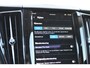 Volvo XC60 Recharge T6 AWD Ultimate Dark |Trekhaak | Black Edition | Pano | LageKM!