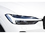 Volvo XC60 Recharge T6 AWD Ultimate Dark |Trekhaak | Black Edition | Pano | LageKM!