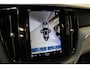 Volvo XC60 T6 350PK AWD Ultimate Dark | Luchtvering | Massage | Gelaagd Glas | 22'' | 360º view | HUD
