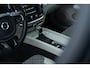 Volvo V60 T4 Momentum Pro | Navi | Cruise Control | Elek. Achterklep | LED | Park Assist | Sportstuur | 19" LM