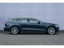 Volvo V60 T4 Momentum Pro | Navi | Cruise Control | Elek. Achterklep | LED | Park Assist | Sportstuur | 19" LM