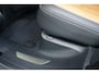 Land Rover Range Rover Velar 3.0 D300 AWD R-Dynamic HSE | Massage stoelen | Elektrische trekhaak | Schuif/Kantel dak |