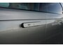 Land Rover Range Rover Velar 3.0 D300 AWD R-Dynamic HSE | Massage stoelen | Elektrische trekhaak | Schuif/Kantel dak |