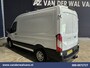 Ford Transit 2.0 TDCI L2H2 Euro6 Airco | 2450kg Trekhaak | LM velgen | Verwarmde voorruit Dakdragers, Bijrijdersbank