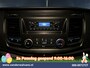 Ford Transit 2.0 TDCI L2H2 Euro6 Airco | 2450kg Trekhaak | LM velgen | Verwarmde voorruit Dakdragers, Bijrijdersbank