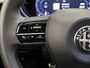 Alfa Romeo Junior Elettrica Speciale 54 kWh 156pk Automaat | Elektrisch Verstelbare Bestuurdersstoel met Memory | Navigatie | Climate Control | Adaptieve Cruise Control | Achteruitrijcamera | Parkeersensoren Voor + Achter | Elektrische Achterklep | Dodehoek Detectie | Matrix-LED Koplampen | 18" Lichtmetalen Velgen | Keyless Entry/Start | Apple Carplay/Android Auto |