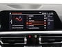 BMW 2-Serie Coupé M240i xDrive | Harman/Kardon | Schuif/Kanteldak | Stuur/Stoelverwarming | Adaptief Onderstel | Ele.verstelbare stoelen + Geheugen | Adaptieve LED Verlichting | HUD | Sportstoelen | Rijassistent-Systeem | Afneembare Trekhaak |