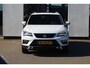 SEAT Ateca 1.4 EcoTSI Xcellence 150PK / 110kW Trekhaak, Panoramadak, Upgrade professional plus, 18" velgen bicolour, performance, elektrische achterklep, area view, park assist, DAB+, alcantara zwart, navigatie plus, easy open achterklep met voetbediening, 2e eigenaar nieuw door ons geleverd en onderhouden, etc.