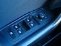 Volkswagen T-Roc 1.0 TSI Life -110pk- | LED | App Connect | Parkeer Assistent | Lane Assist | Climate Control | Rijklaarprijs incl. 1 jaar Bovag garantie