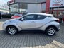 Toyota C-HR 1.8 HYBRID LM-VELGEN NAVI PARKCAMERA PARKSENSOREN APPLE/ANDROID STOELVERW ALL-SEASON