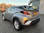 Toyota C-HR 1.8 HYBRID LM-VELGEN NAVI CAMERA PARK-SENSOREN APPLE/ANDROID STOELVERW ALL-SEASON