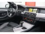 BMW 5-Serie M550xd | HUD | ACC | Panorama | Softclose | Camera | Harman/Kardon |