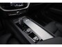 Volvo XC60 2.0 T8 Plug-in hybrid AWD Ultimate Bright | Schuif-/ kanteldak| Head-up Display| 360* Camera| Harman Kardon Audio| Semi- elektrisch inklapbare trekhaak| Keyless Entry| Adaptieve Cruise Control met Pilot Assist| Dodehoeksensoren|