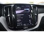 Volvo XC60 2.0 T8 Plug-in hybrid AWD Ultimate Bright | Schuif-/ kanteldak| Head-up Display| 360* Camera| Harman Kardon Audio| Semi- elektrisch inklapbare trekhaak| Keyless Entry| Adaptieve Cruise Control met Pilot Assist| Dodehoeksensoren|