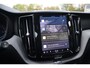 Volvo XC60 2.0 T8 Plug-in hybrid AWD Ultimate Bright | Schuif-/ kanteldak| Head-up Display| 360* Camera| Harman Kardon Audio| Semi- elektrisch inklapbare trekhaak| Keyless Entry| Adaptieve Cruise Control met Pilot Assist| Dodehoeksensoren|