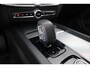 Volvo XC60 2.0 T8 Plug-in hybrid AWD Ultimate Bright | Schuif-/ kanteldak| Head-up Display| 360* Camera| Harman Kardon Audio| Semi- elektrisch inklapbare trekhaak| Keyless Entry| Adaptieve Cruise Control met Pilot Assist| Dodehoeksensoren|