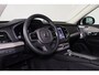 Volvo XC90 T8 Recharge AWD Ultra Dark - Luchtvering - Bowers & Wilkins audio - Panorama/schuifdak - IntelliSafe Assist & Surround - 360º Camera - Nappaleder met stoelventilatie - Gelaagde zijruiten - Verwarmde voorstoelen, stuur & achterbank - Parkeersensoren voor & achter - Elektr. bedienb. voorstoelen met geheugen - Draadloze tel. lader - Head up display - Extra getint glas - 22' LMV - Black Edition