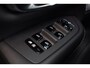 Volvo XC90 T8 Recharge AWD Ultra Dark - Luchtvering - Bowers & Wilkins audio - Panorama/schuifdak - IntelliSafe Assist & Surround - 360º Camera - Nappaleder met stoelventilatie - Gelaagde zijruiten - Verwarmde voorstoelen, stuur & achterbank - Parkeersensoren voor & achter - Elektr. bedienb. voorstoelen met geheugen - Draadloze tel. lader - Head up display - Extra getint glas - 22' LMV - Black Edition