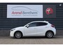 Mazda 2 1.5 e-SkyActiv-G 90 Exclusive-Line - Snowflake White Pearl