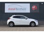 Mazda 2 1.5 e-SkyActiv-G 90 Exclusive-Line - Snowflake White Pearl
