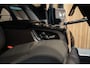 Rolls-Royce Cullinan Black Badge Perlino Leder V12 Koelkast Tiffany Sterrenhemel Black