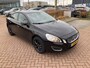 Volvo S60 T3 Kinetic | Navigatie | PDC Achter | Bluetooth |