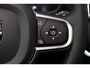 Volvo V60 B4 Essential - IntelliSafe Assist & Surround - Parkeercamera achter - Verwarmde voorstoelen, stuur & achterbank - Parkeersensoren voor & achter - Draadloze tel. lader - Elektr. verstelbare lendesteunen - 17' LMV