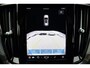 Volvo V60 B4 Essential - IntelliSafe Assist & Surround - Parkeercamera achter - Verwarmde voorstoelen, stuur & achterbank - Parkeersensoren voor & achter - Draadloze tel. lader - Elektr. verstelbare lendesteunen - 17' LMV