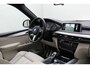 BMW X5 M50d 2014 | Panoramadak | LED Xenon | Harman Kardon | Elektrische stoelen | Trekhaak | Navigatie | Achteruitrij Camera | Bearklock | Stuurwiel Bediening | Drive Select | Boekjes