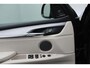 BMW X5 M50d 2014 | Panoramadak | LED Xenon | Harman Kardon | Elektrische stoelen | Trekhaak | Navigatie | Achteruitrij Camera | Bearklock | Stuurwiel Bediening | Drive Select | Boekjes