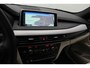 BMW X5 M50d 2014 | Panoramadak | LED Xenon | Harman Kardon | Elektrische stoelen | Trekhaak | Navigatie | Achteruitrij Camera | Bearklock | Stuurwiel Bediening | Drive Select | Boekjes