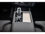 Volvo XC90 XC90 T8 Plug-in Hybrid Plus Dark | Facelift | 360 Graden camera | Head-up display | Adaptieve Cruise Control | 21 Inch lichtmetalen velgen |