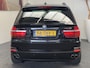 BMW X5 XDRIVE 30I HIGH EXECUTIVE 7 PERSOONS LEDER NAVIGATIE CRUISE CONTROL CLIMATE CONTROL STOELVERWARMING BLUETOOTH TELEFOON AFN. TREKHAAK ZEER MOOI !! 3010