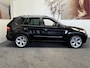 BMW X5 XDRIVE 30I HIGH EXECUTIVE 7 PERSOONS LEDER NAVIGATIE CRUISE CONTROL CLIMATE CONTROL STOELVERWARMING BLUETOOTH TELEFOON AFN. TREKHAAK ZEER MOOI !! 3010