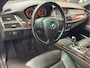 BMW X5 XDRIVE 30I HIGH EXECUTIVE 7 PERSOONS LEDER NAVIGATIE CRUISE CONTROL CLIMATE CONTROL STOELVERWARMING BLUETOOTH TELEFOON AFN. TREKHAAK ZEER MOOI !! 3010
