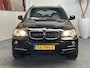 BMW X5 XDRIVE 30I HIGH EXECUTIVE 7 PERSOONS LEDER NAVIGATIE CRUISE CONTROL CLIMATE CONTROL STOELVERWARMING BLUETOOTH TELEFOON AFN. TREKHAAK ZEER MOOI !! 3010